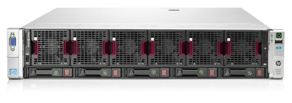 HPE_PH_003008_HP_ProLiant_DL560_Generation8_Gen8_-_Front HP ProLiant DL560 Gen8 rack server with eight SFF bays, front view